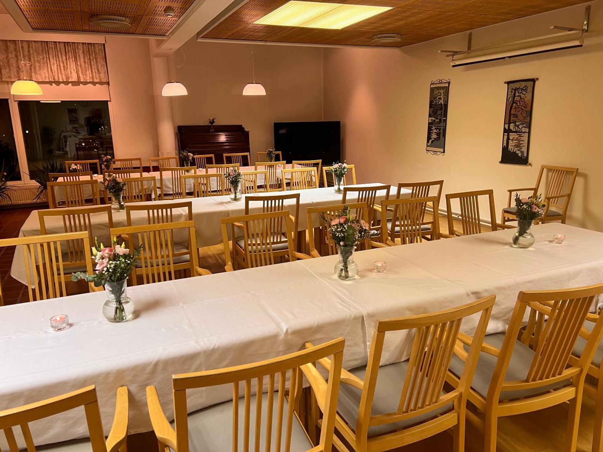 פורבו Budget Hotel Easystay מראה חיצוני תמונה