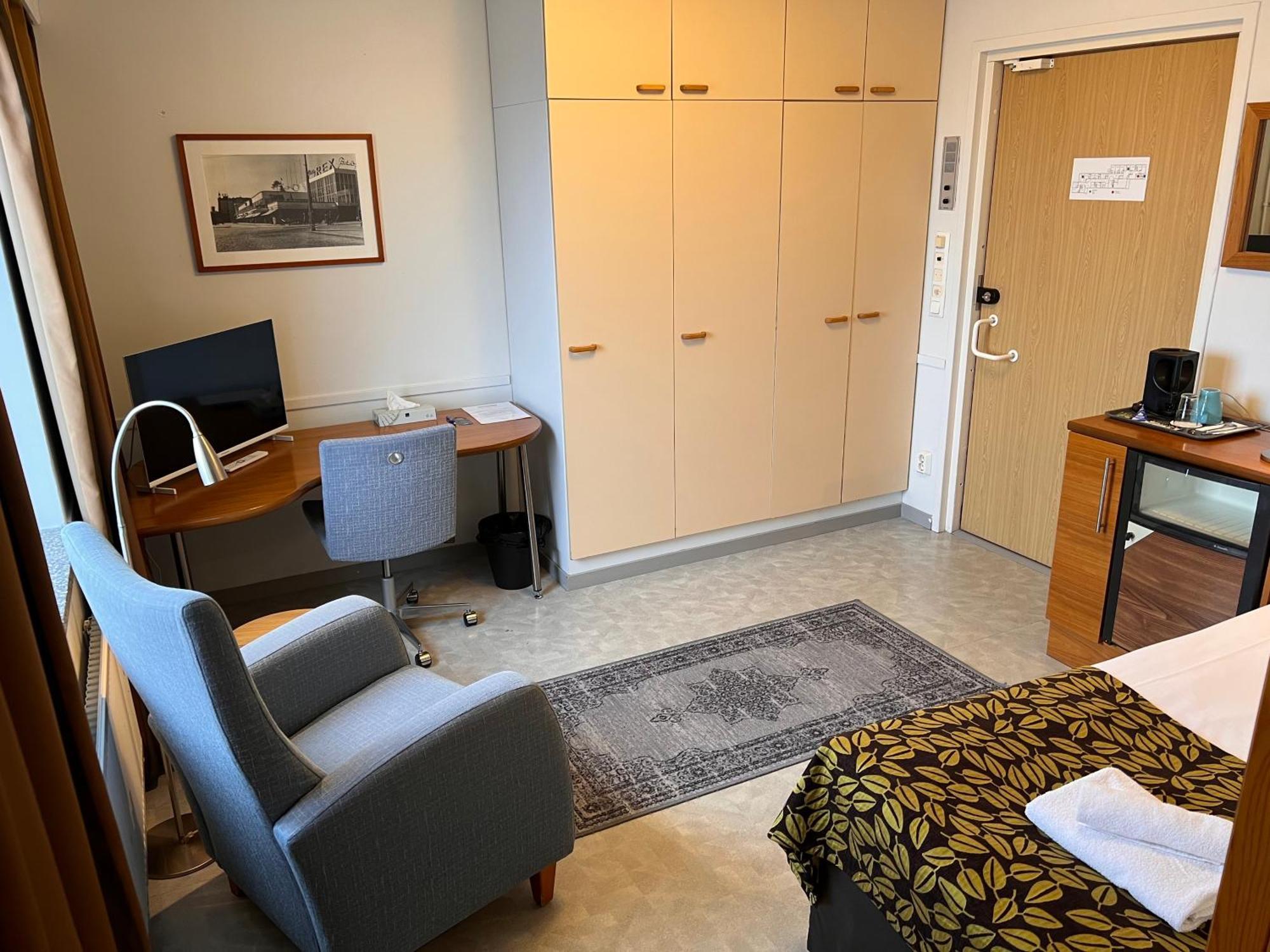 פורבו Budget Hotel Easystay מראה חיצוני תמונה