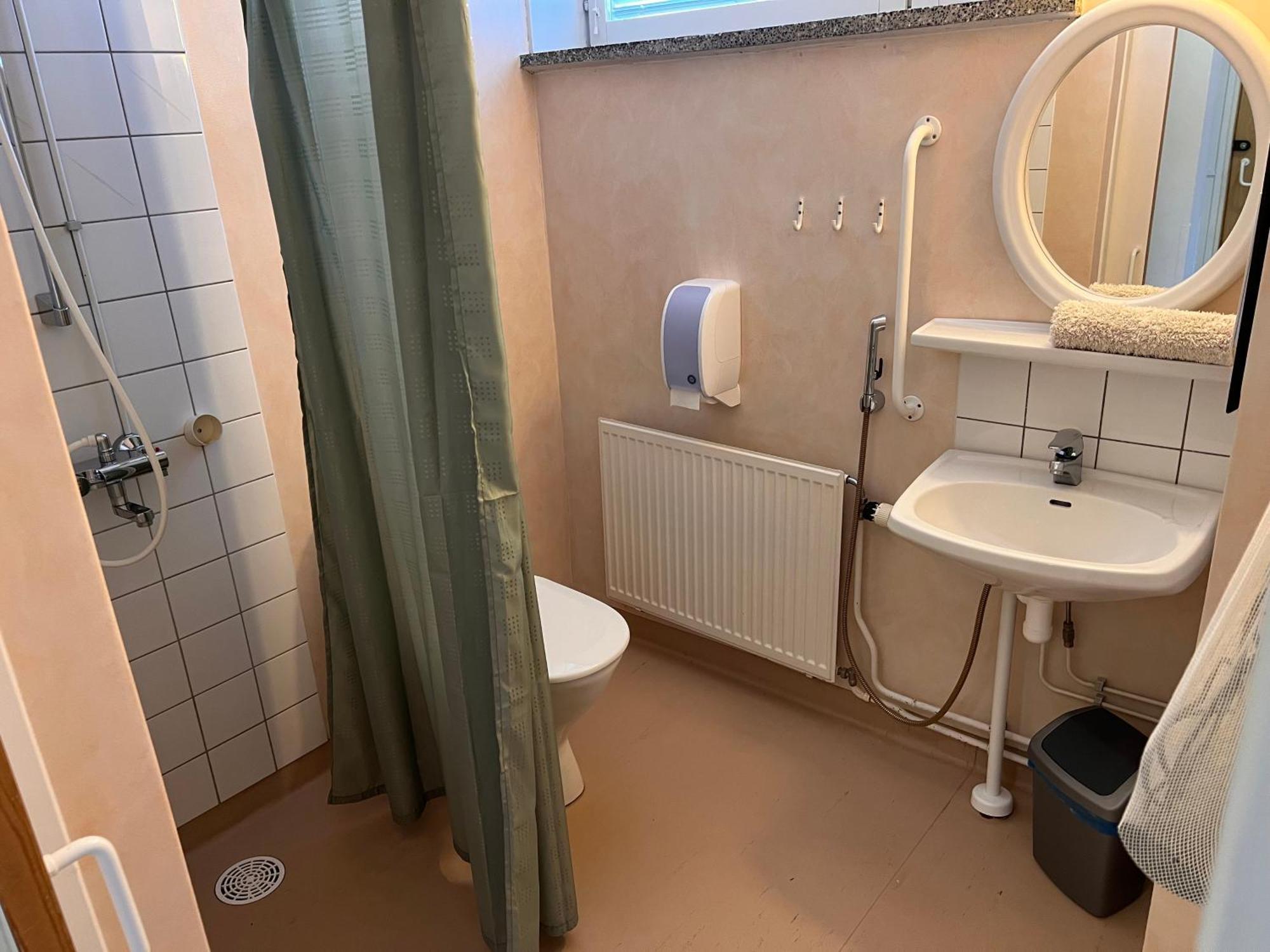 פורבו Budget Hotel Easystay מראה חיצוני תמונה