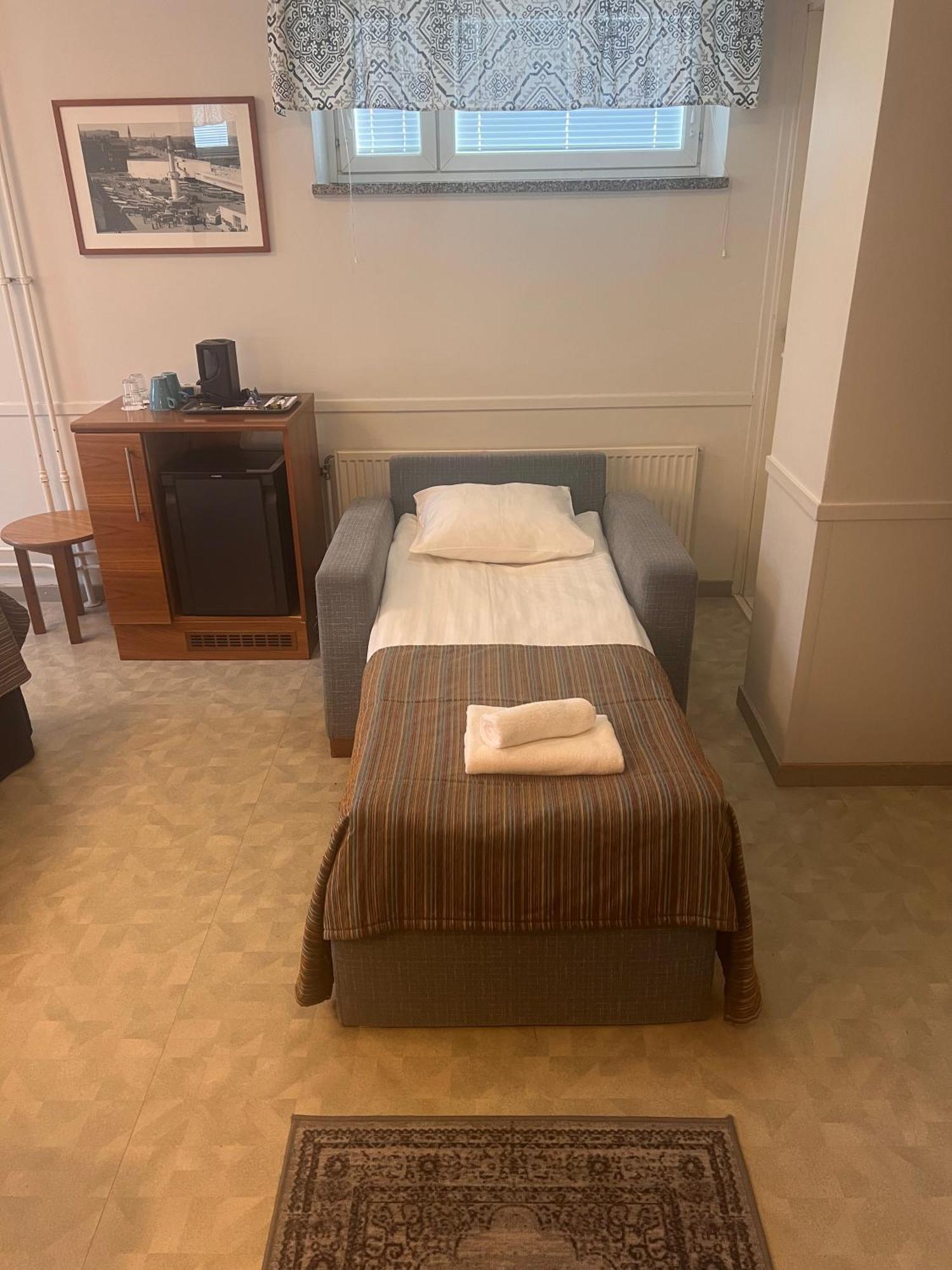 פורבו Budget Hotel Easystay מראה חיצוני תמונה